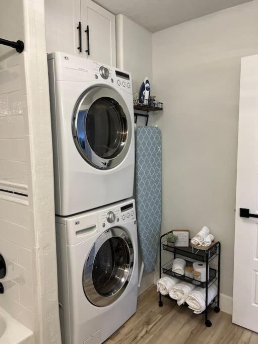 Guest Suites 1996 #4- Relaxing 1 Bedroom 1 Bath Suite Idaho Falls Bagian luar foto